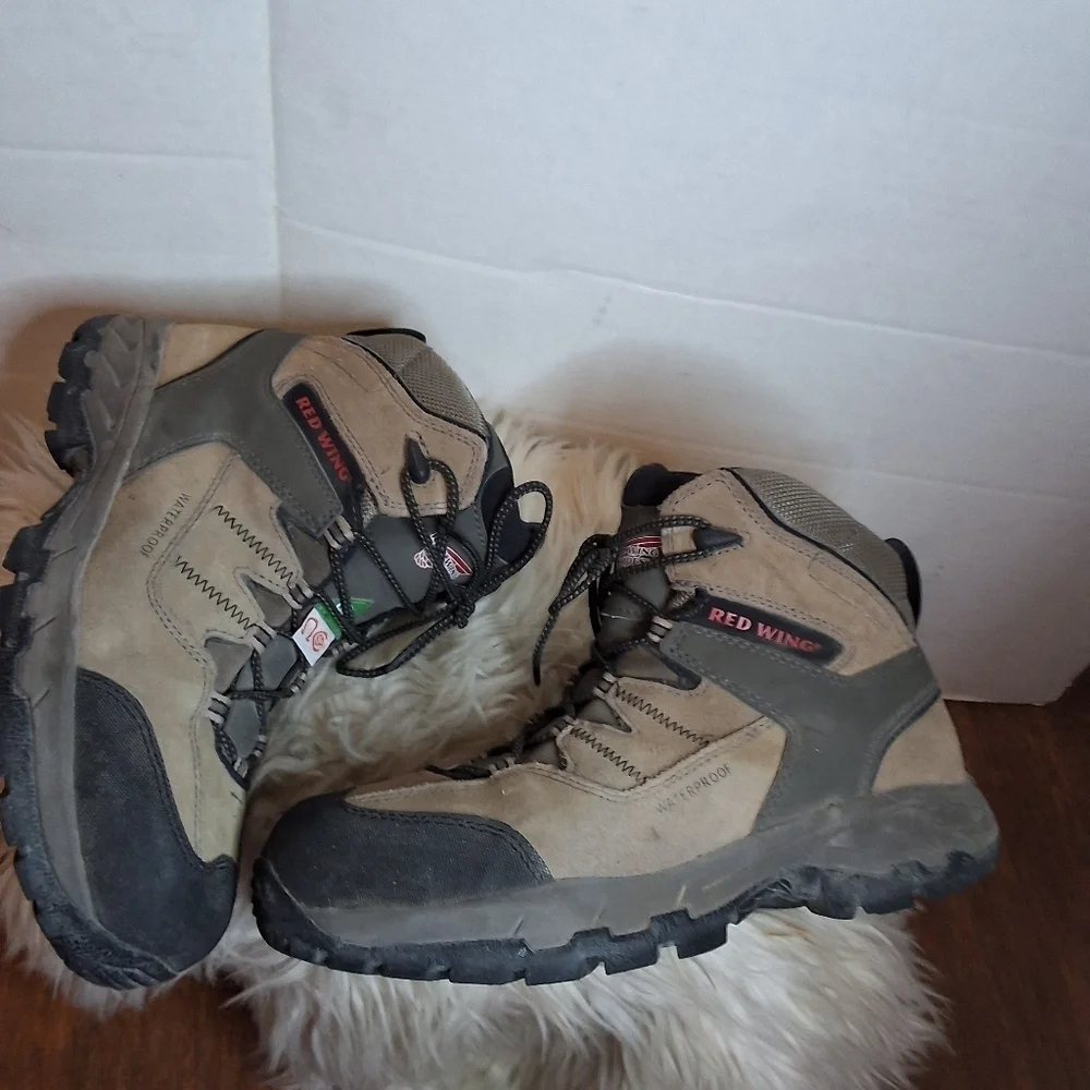 Red Wing Tru Hiker  Waterproof Hiking Boots - Brown and Black 10D